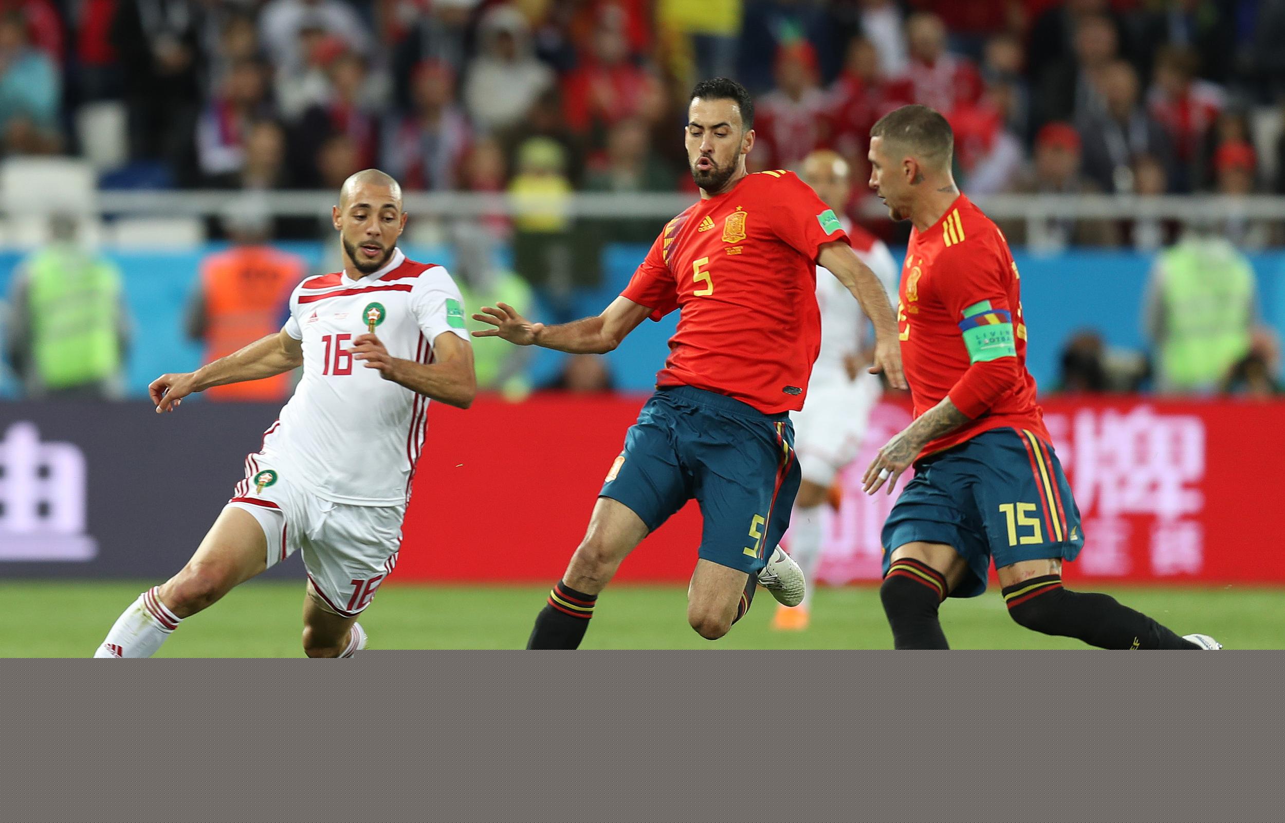 复盘米兰0-1被淘汰：射手隐身后场失准，没有魔笛红黑军团不会踢