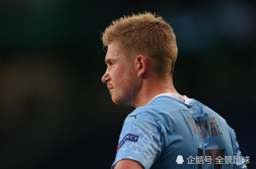 伊涅斯塔：会想念踢球的时光；进巴萨一线后每天都会观察哈维