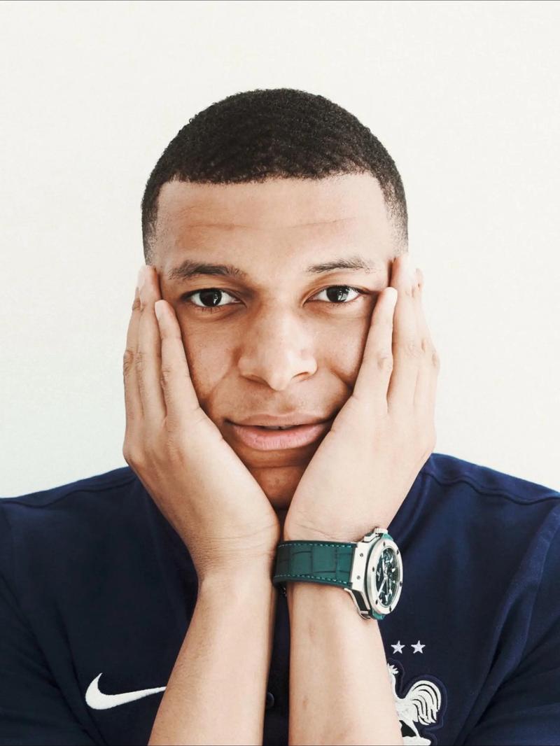 半场开香槟，兰德维尔以为自己稳了，没想到查里尔的输出还在后面！