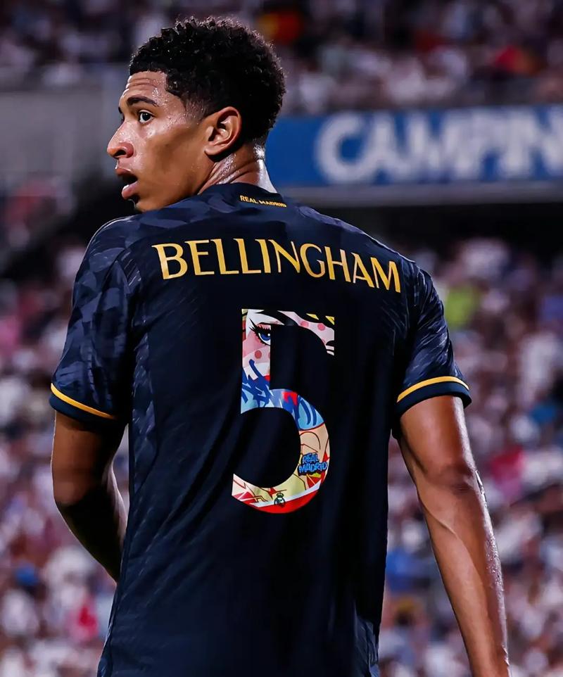 法国客战阿塞拜疆：埃基蒂克、恩昆库首发，舍瓦利耶出战