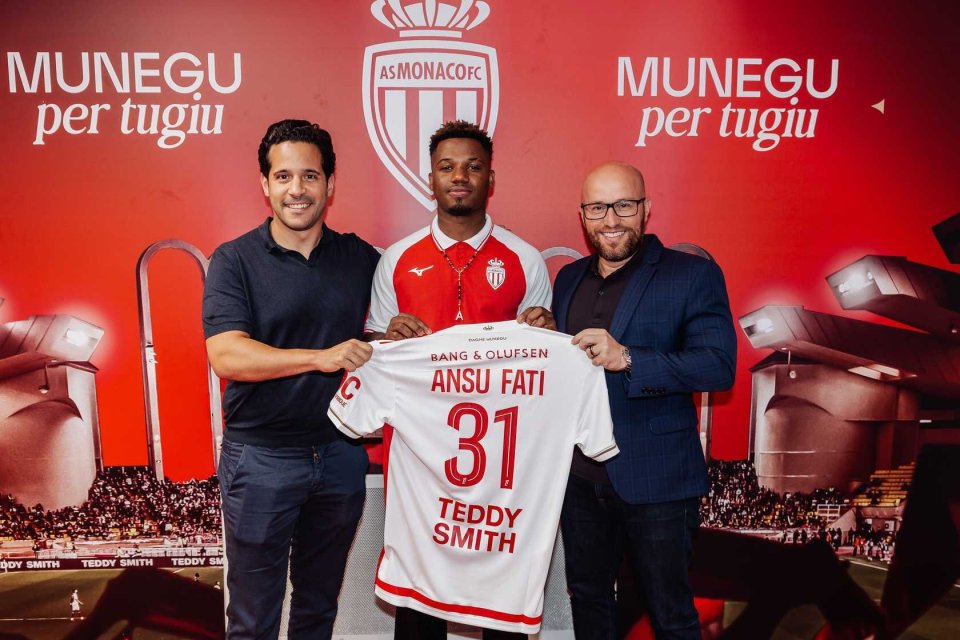 29分大败想起他了？湖人球迷群体高呼勒布朗！美网友让东里给老詹道歉